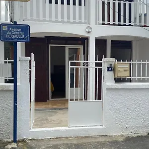 à Proximité De La Du Bourg ! Appartement