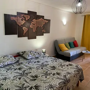 Magnifique Résidence Pierre Et Appartement